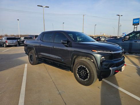 Used 2026 Chevrolet Silverado EV Trail Boss w/ Plus Package image 1