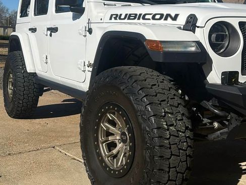 Used 2019 Jeep Wrangler Unlimited Rubicon image 2