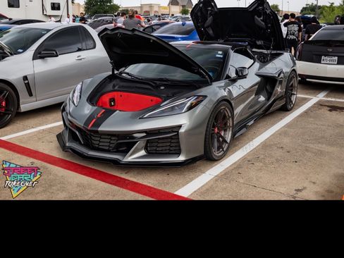 Used 2023 Chevrolet Corvette Z06 image 8