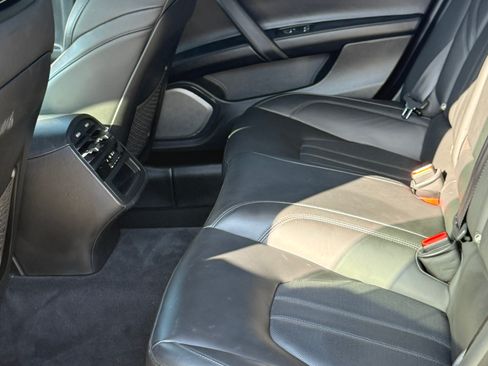 Used 2018 Maserati Quattroporte S GranSport Q4 image 9