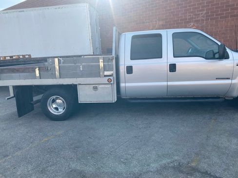 Used 2001 Ford F350 2WD Crew Cab DRW Super Duty image 10