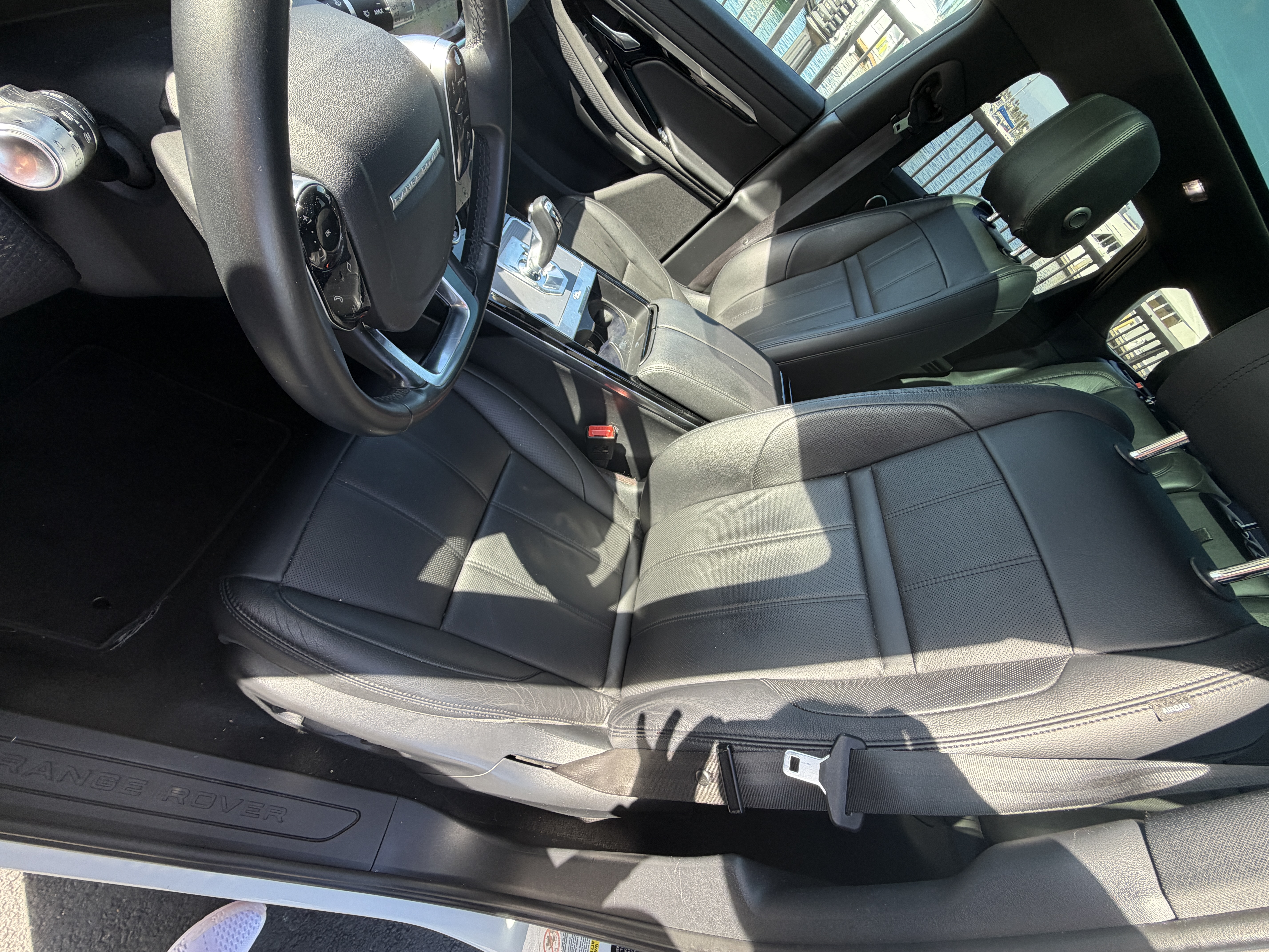 Used 2020 Land Rover Range Rover Evoque S AWD/4WD image 11
