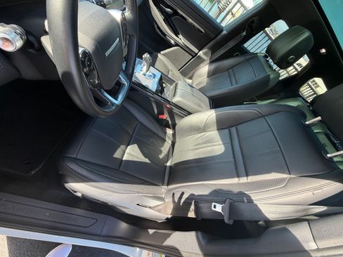 Used 2020 Land Rover Range Rover Evoque S AWD/4WD image 11