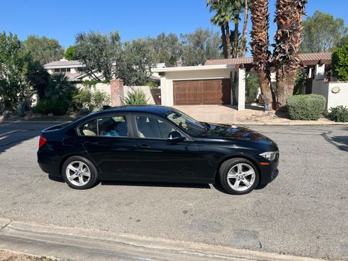 Used 2015 BMW 328i xDrive Sedan AWD/4WD image 2