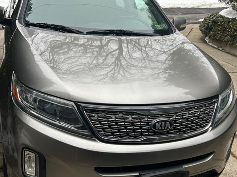 Used 2015 Kia Sorento SX image 4
