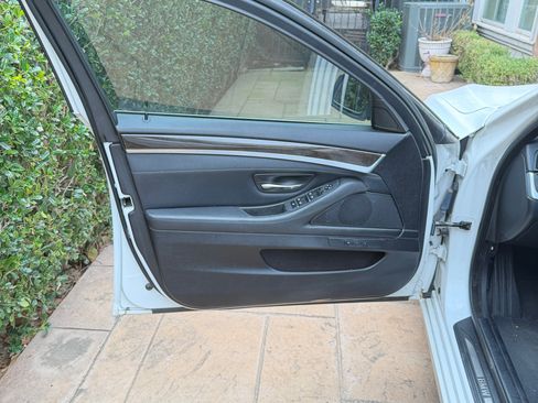 Used 2015 BMW 528i Sedan image 10