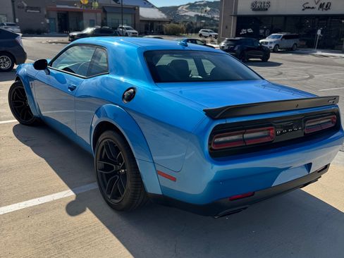 Used 2023 Dodge Challenger SRT Hellcat w/ Driver Convenience Group RWD image 8