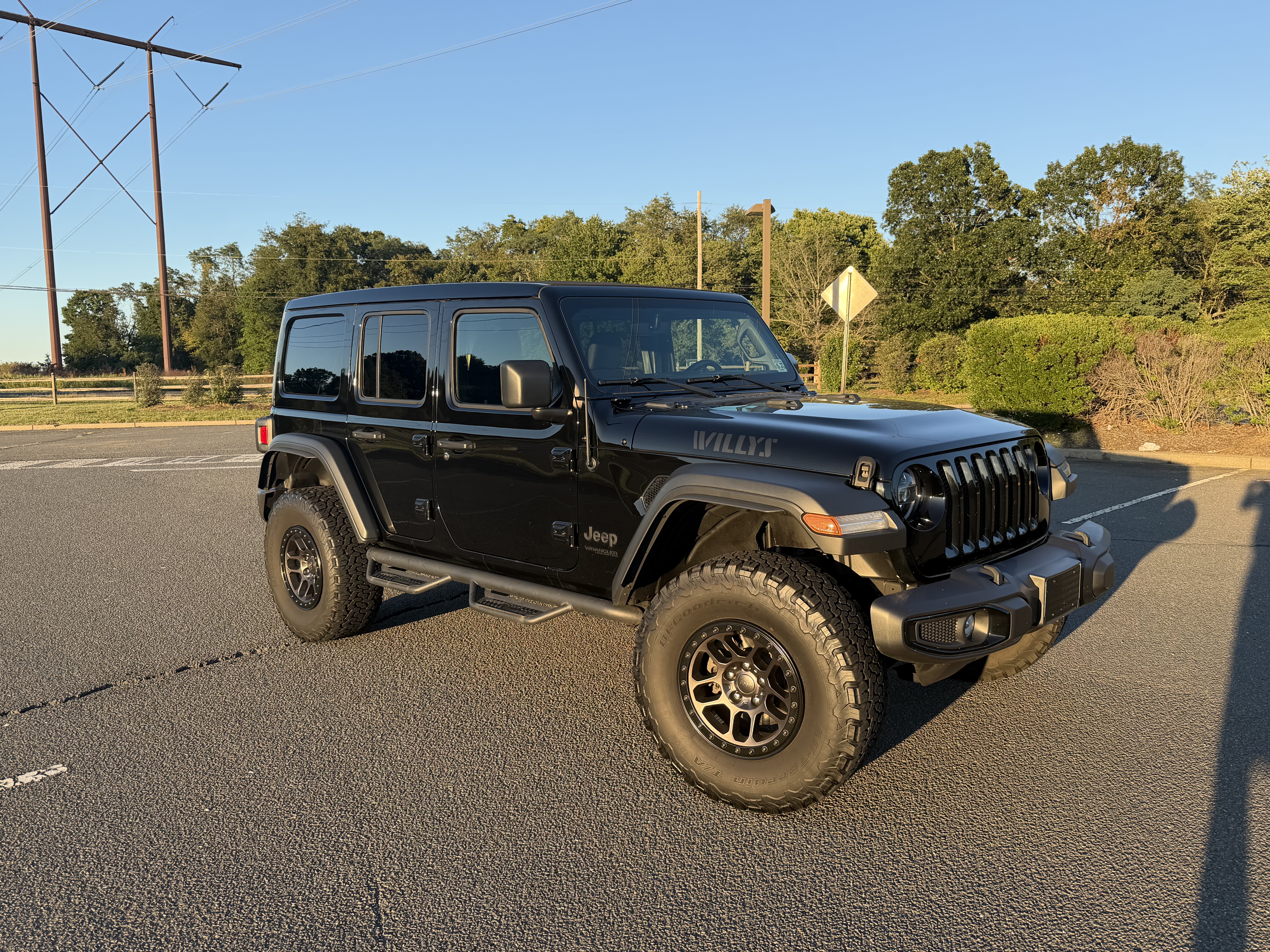 Used 2022 Jeep Wrangler Unlimited Sport AWD/4WD image 2