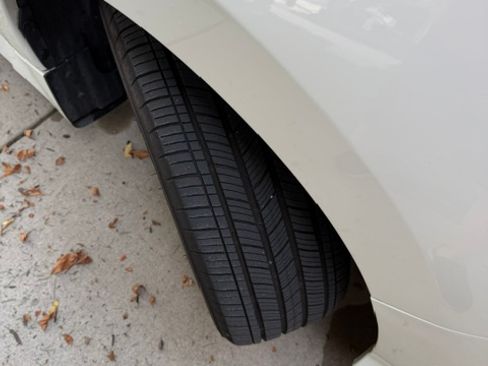 Used 2021 Nissan Leaf SL Plus FWD image 9