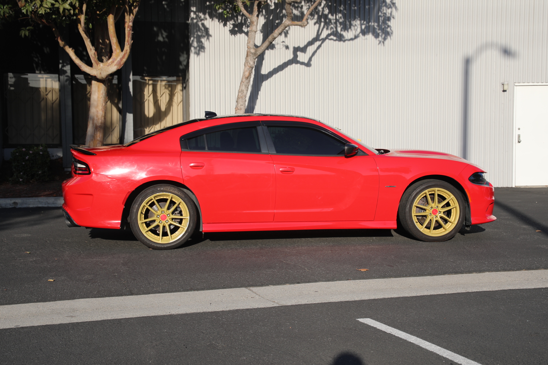 Used 2019 Dodge Charger R/T RWD image 9