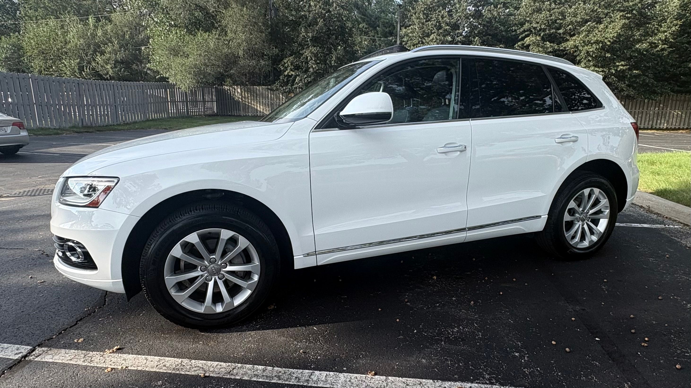 Used 2017 Audi Q5 2.0T Premium w/ Audi MMI Navigation Plus AWD/4WD image 1