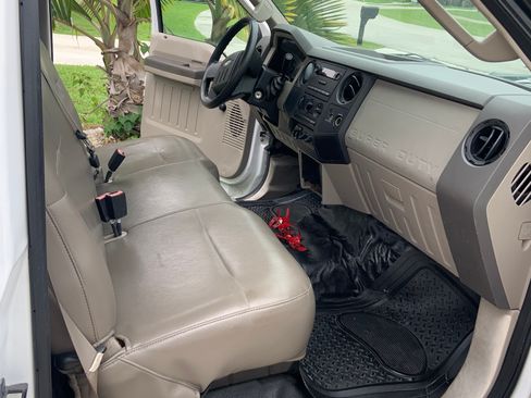 Used 2008 Ford F350 XL image 7