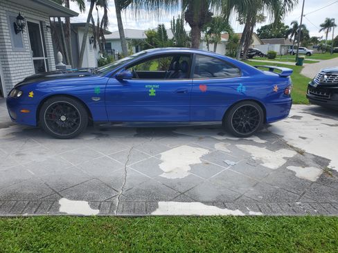 Used 2005 Pontiac GTO Coupe 2D image 12