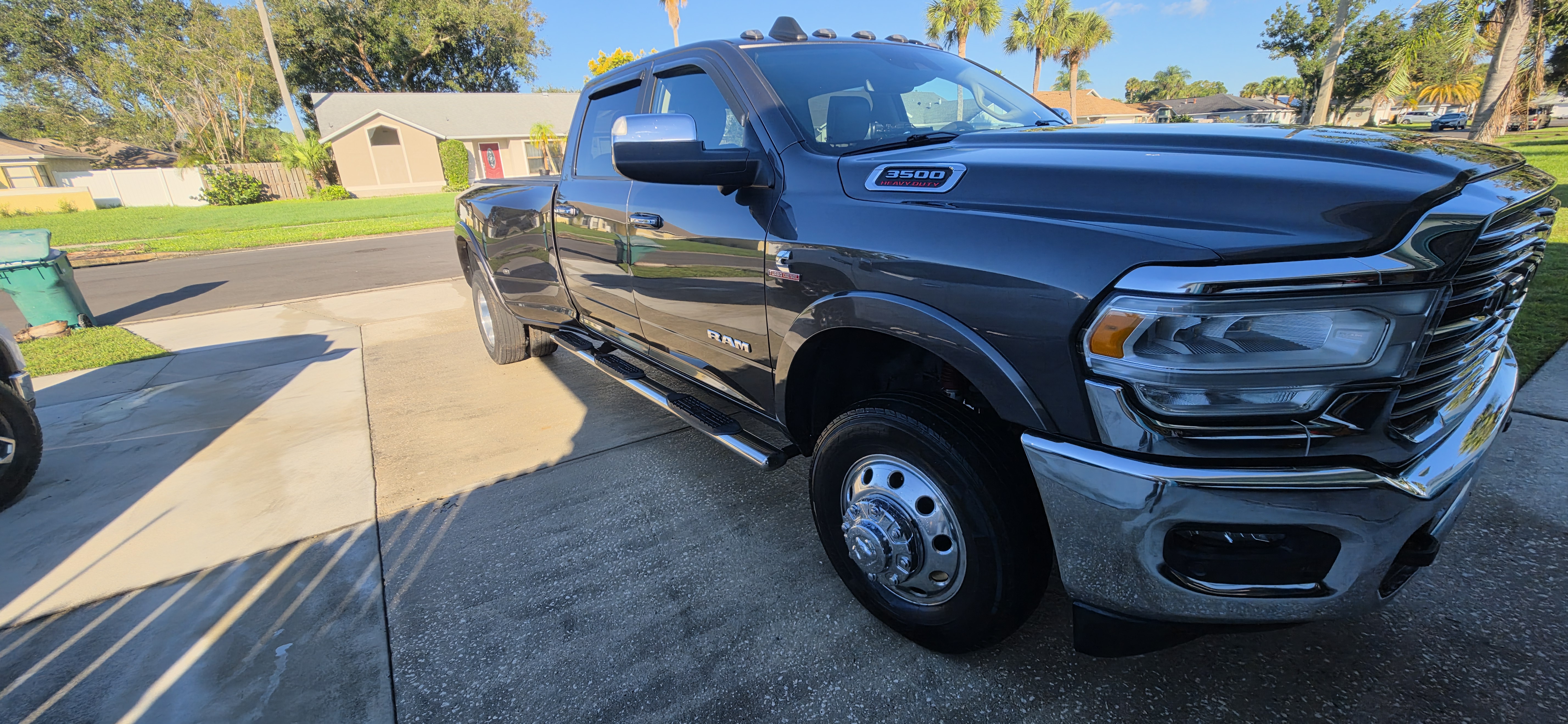 Used 2019 RAM 3500 Laramie AWD/4WD image 4