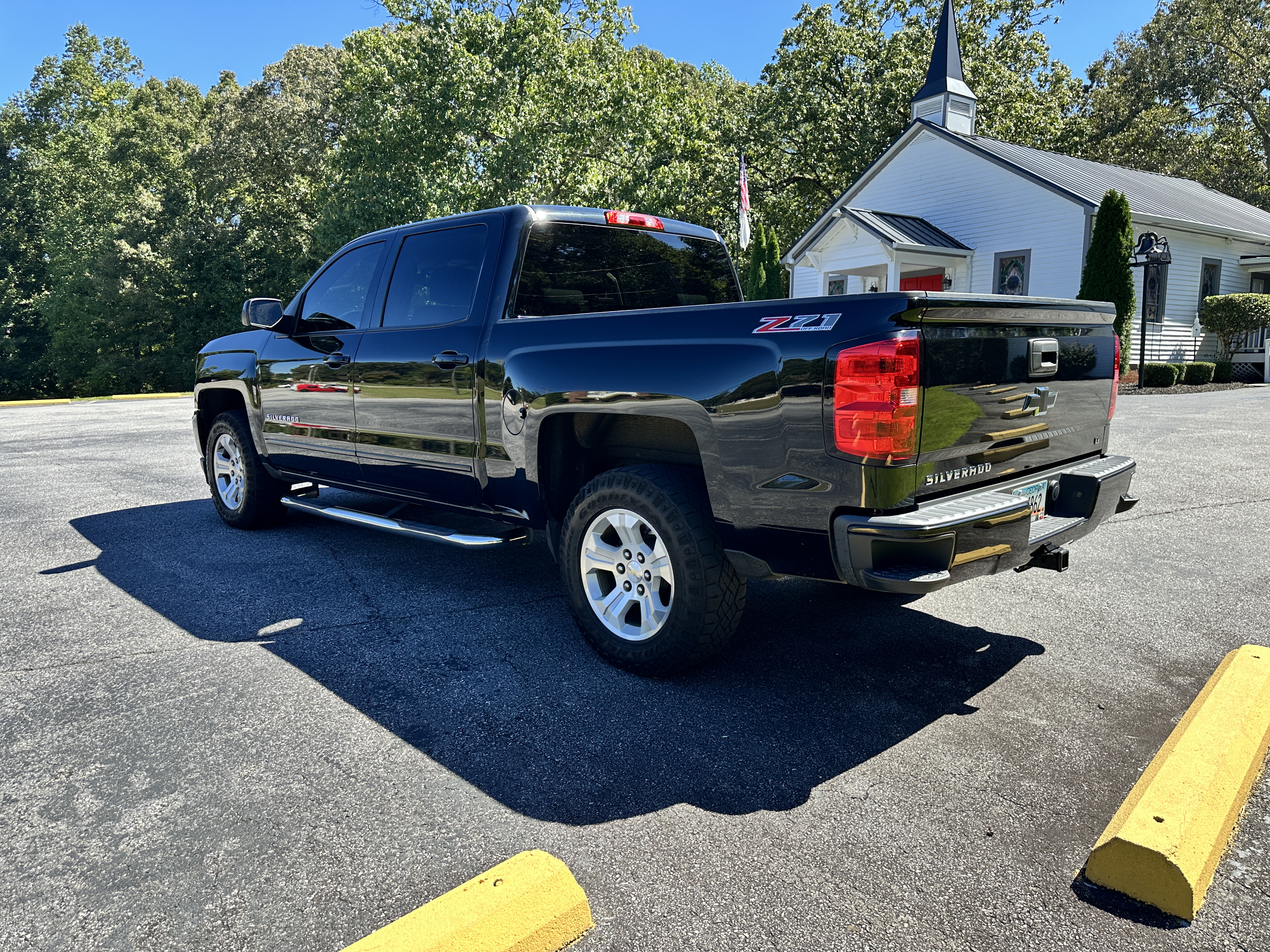 Used 2016 Chevrolet Silverado 1500 LT w/ All Star Edition AWD/4WD image 8