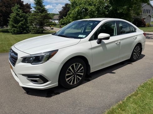 Used 2018 Subaru Legacy 2.5i Premium w/ Eyesight & BSD & Rcta & HBA AWD/4WD image 4
