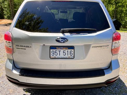 Used 2015 Subaru Forester 2.5i Premium w/ All-Weather Package AWD/4WD image 2