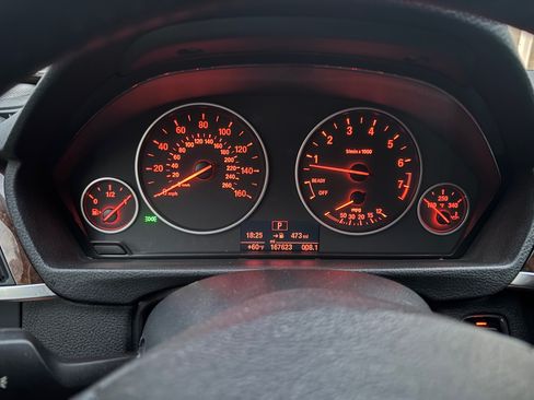 Used 2014 BMW 320i Sedan image 8