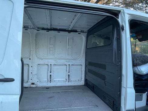 Used 2007 Dodge Sprinter 2500 image 12