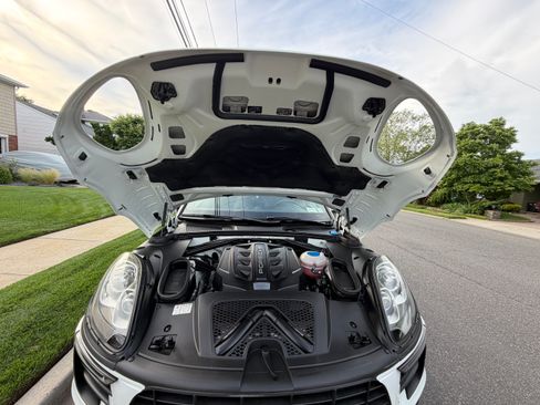 Used 2015 Porsche Macan S AWD/4WD image 32
