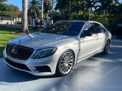 Used 2017 Mercedes-Benz S 550 Sedan image 1