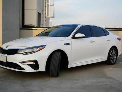 Used 2019 Kia Optima EX w/ EX Premium Package image 1