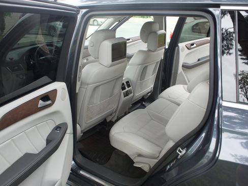 Used 2016 Mercedes-Benz GL 450 4MATIC image 15