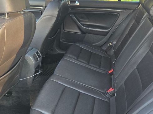 Used 2013 Volkswagen Jetta TDI image 13