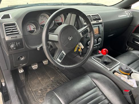 Used 2009 Dodge Challenger R/T image 12