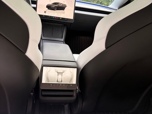 Used 2025 Tesla Model 3 Performance image 16