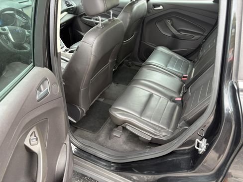 Used 2015 Ford C-MAX SEL w/ Equipment Group 302A FWD image 9