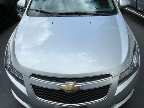 Used 2014 Chevrolet Cruze LT w/ Technology Package image 4