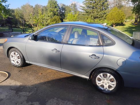 Used 2010 Hyundai Elantra GLS FWD image 16