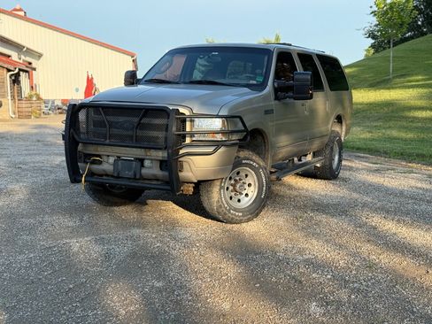 Used 2004 Ford Excursion Limited image 6
