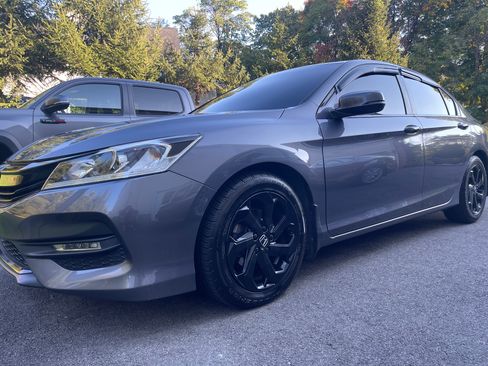 Used 2016 Honda Accord EX-L image 6