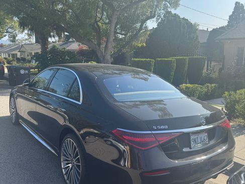 Used 2024 Mercedes-Benz S 580 4MATIC Sedan image 4