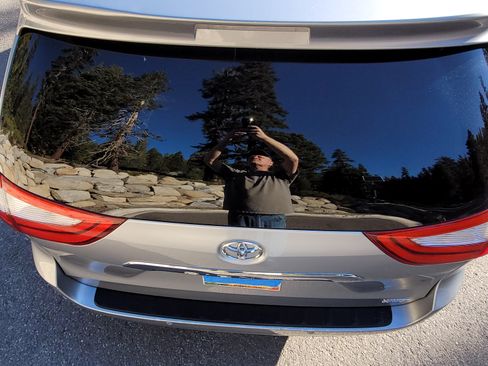 Used 2015 Toyota Sienna Limited Premium image 12