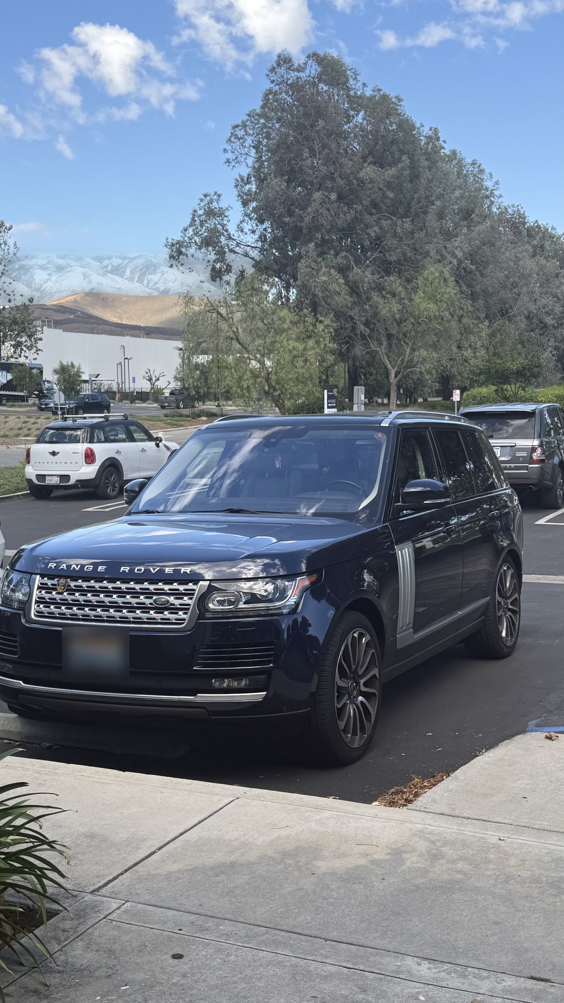 Used 2016 Land Rover Range Rover HSE AWD/4WD image 4