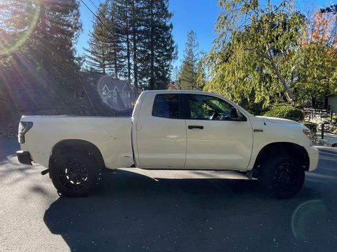 Used 2012 Toyota Tundra 4x4 Double Cab image 7