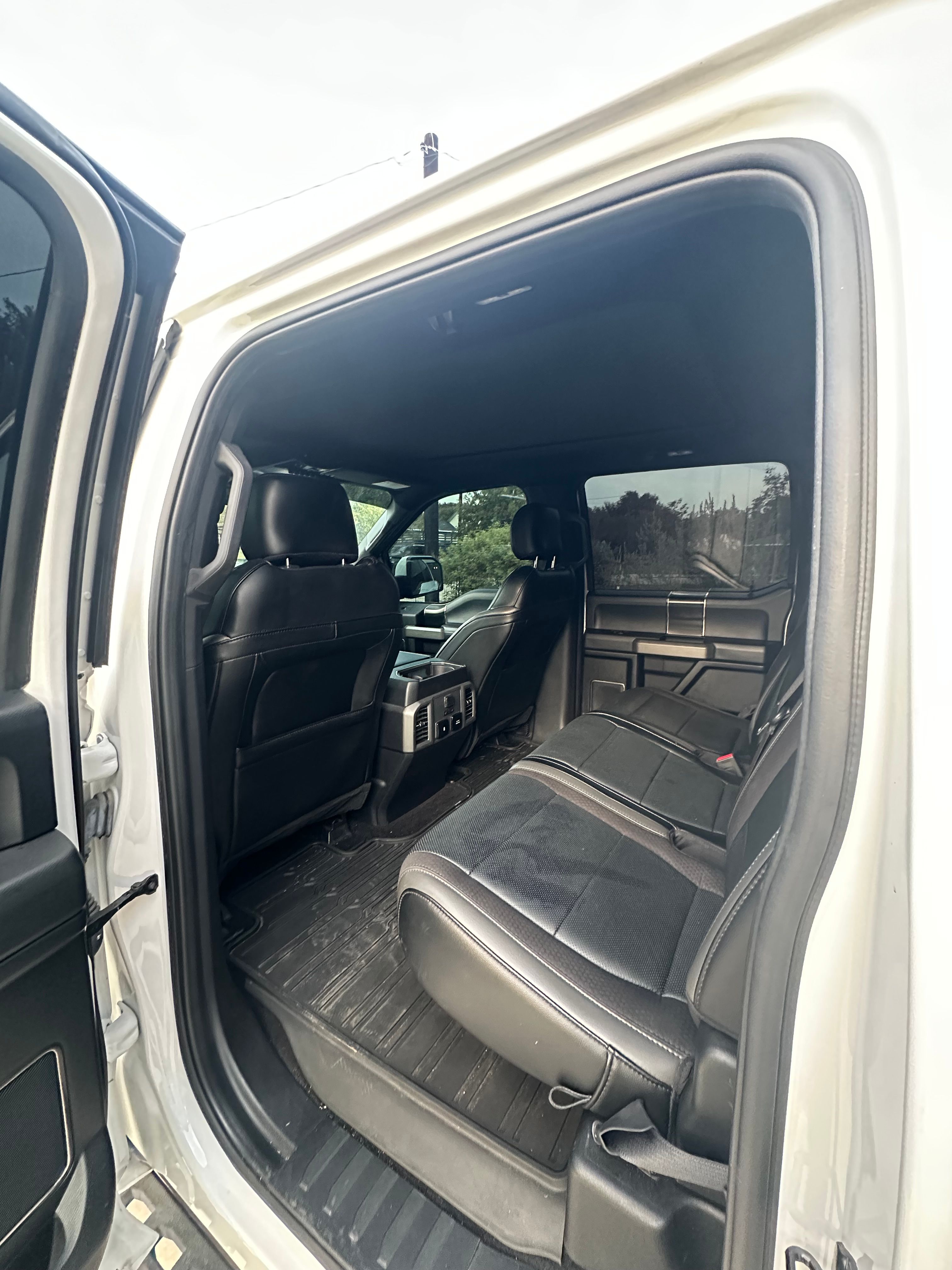 Used 2019 Ford F150 Raptor w/ Equipment Group 802A Luxury AWD/4WD image 8