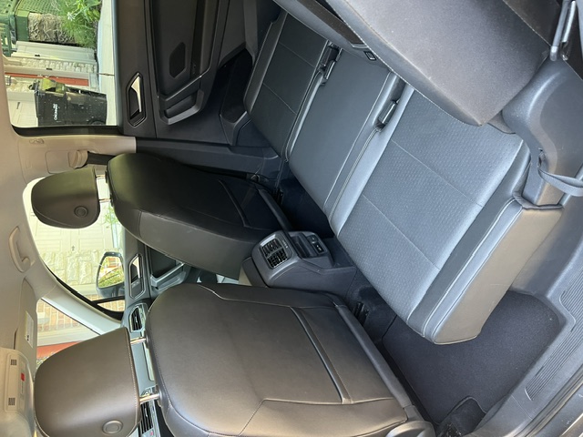 Used 2018 Volkswagen Tiguan SE FWD image 10