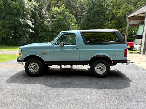 Used 1992 Ford Bronco AWD/4WD image 1