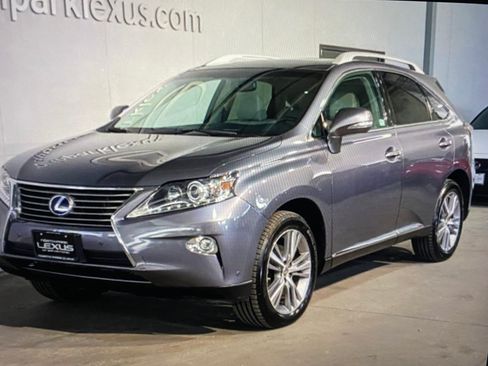 Used 2015 Lexus RX 450h AWD image 9