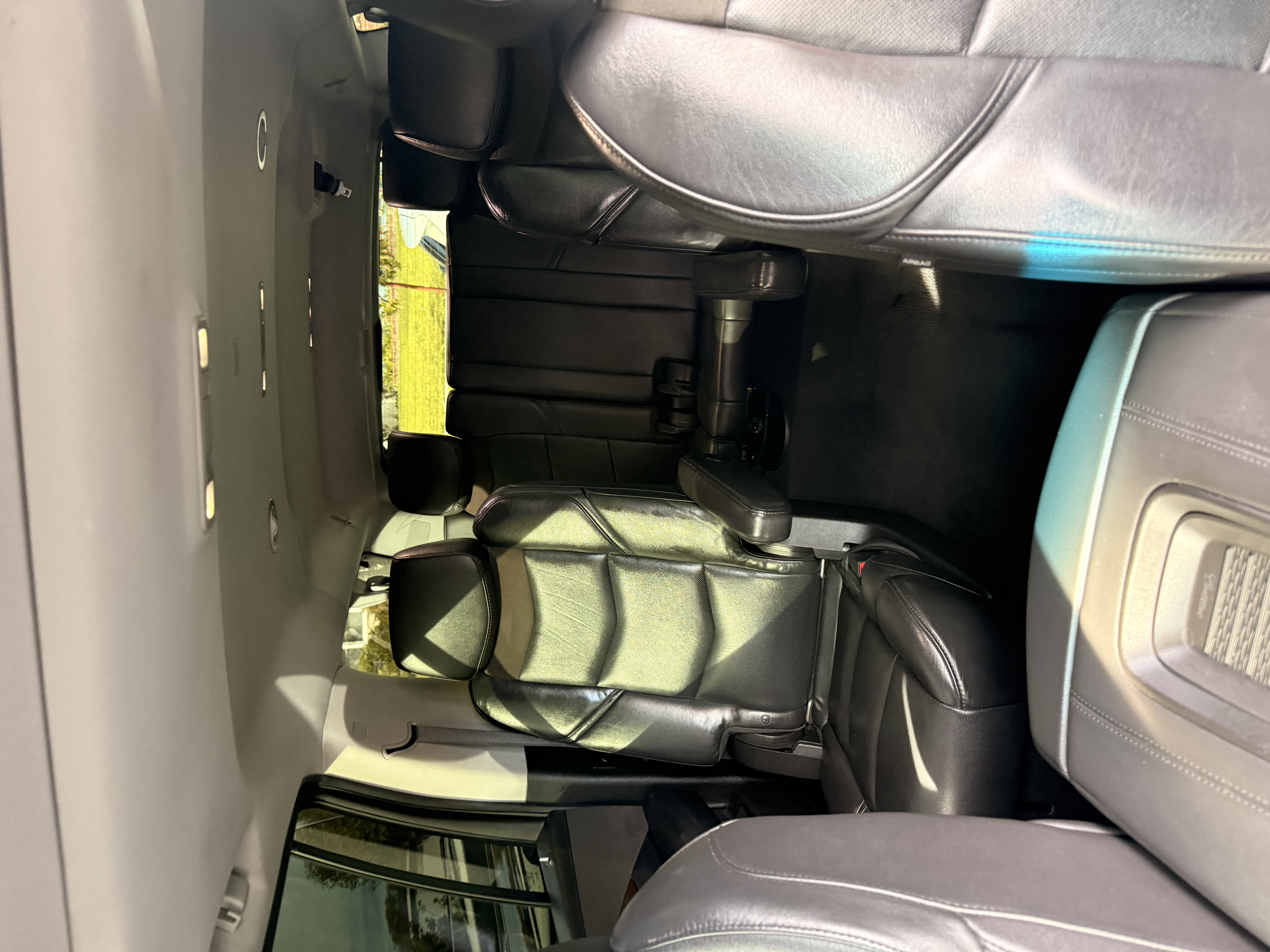 Used 2019 Cadillac Escalade ESV Luxury RWD image 10