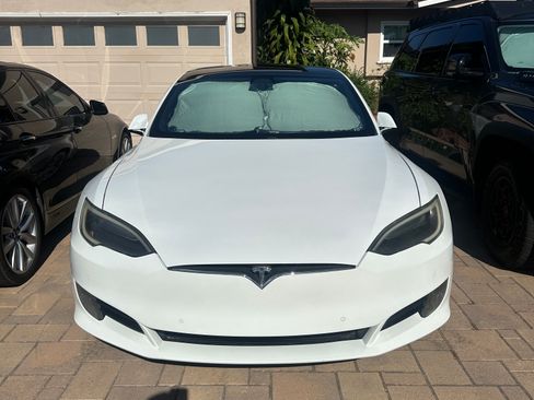 Used 2017 Tesla Model S 75D AWD/4WD image 2