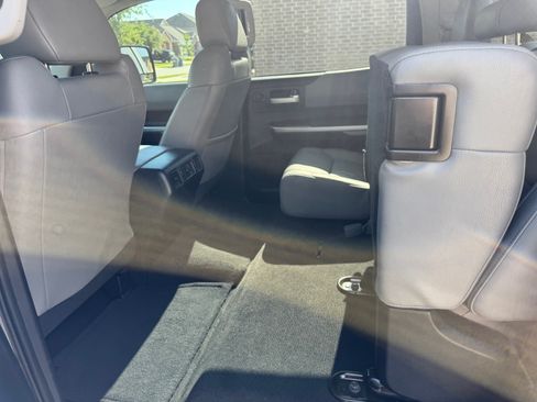 Used 2017 Toyota Tundra Limited AWD/4WD image 9