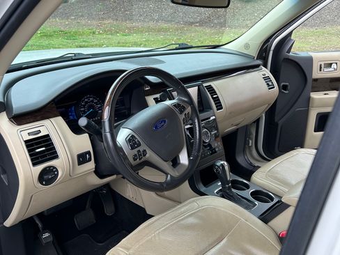 Used 2013 Ford Flex Limited w/ Trailer Tow Pkg Class III image 6