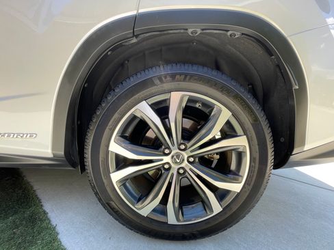 Used 2022 Lexus RX 450h AWD w/ Premium Package image 8