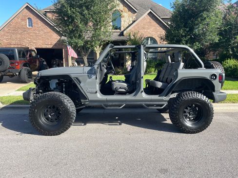 Used 2020 Jeep Wrangler Unlimited Sport S AWD/4WD image 1