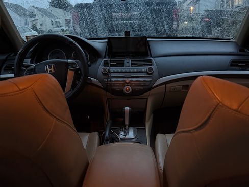 Used 2011 Honda Accord SE image 10